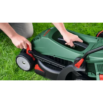 Elektryczna kosiarka do trawy Bosch UniversalRotak 34-405, 1300 W, szerokość cięcia 34 cm