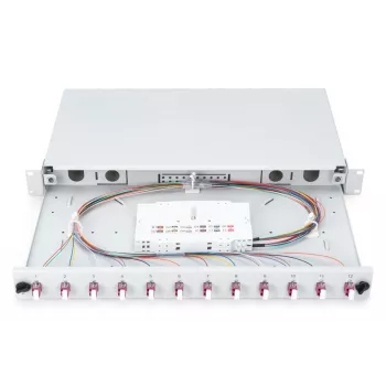 Światłowodowy panel połączeniowy wysuwany DIGITUS, 1U, wyposażony 12x LC duplex, w zestawie śruba M 25, kaseta splicerska, kolorowe pigtaile OM4, adapter