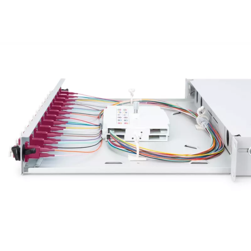 Światłowodowy panel połączeniowy wysuwany DIGITUS, 1U, wyposażony 12x LC duplex, w zestawie śruba M 25, kaseta splicerska, kolorowe pigtaile OM4, adapter