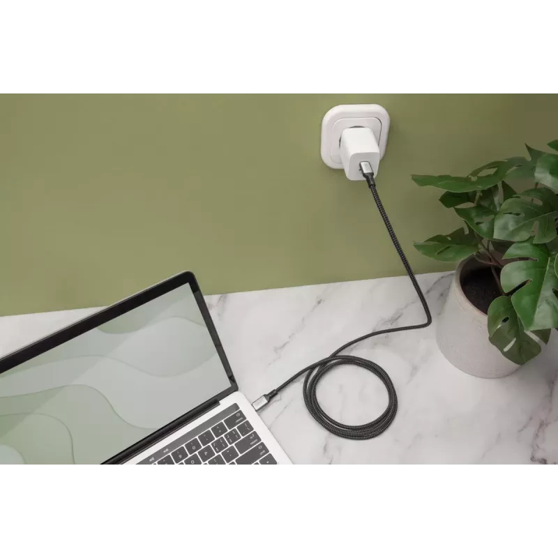 Kabel połączeniowy DIGITUS USB 4. Typ C na Typ C. Obudowa aluminiowa, oplot PP. 4K@60Hz. PD3.0. 20Gbit/s. 3m. czarny