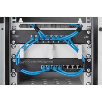 Ośmioportowy gigabitowy przełącznik sieciowy DIGITUS 10 cali 8x10/100/1000Mbps RJ45