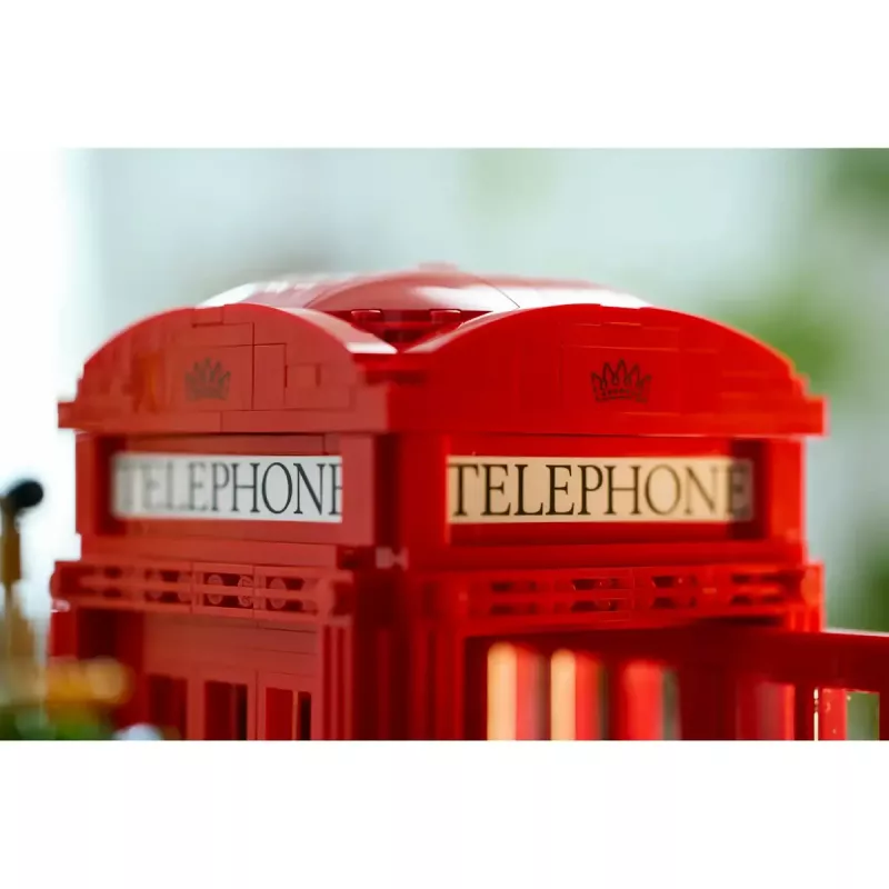 Klocki konstrukcyjne LEGO Czerwona londyńska budka telefoniczna 21347 – modułowy zestaw kolekcjonerski, 1460 elementów, 18+