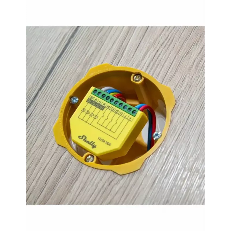 Shelly Plus RGBW PM Bezprzewodowe inteligentne światło zielone żółte
