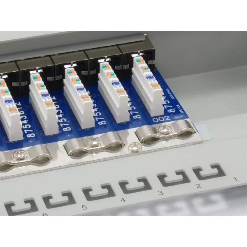 Panel krosowy Equip 16-portowy, ekranowany, kat. 6, jasnoszary, RJ-45, złoto, Cat6, montaż w szafie, 1U, szary