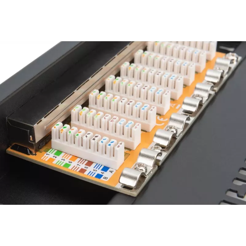 Panel krosowy DIGITUS CAT6 8-portowy ekranowany czarny 10 cali
