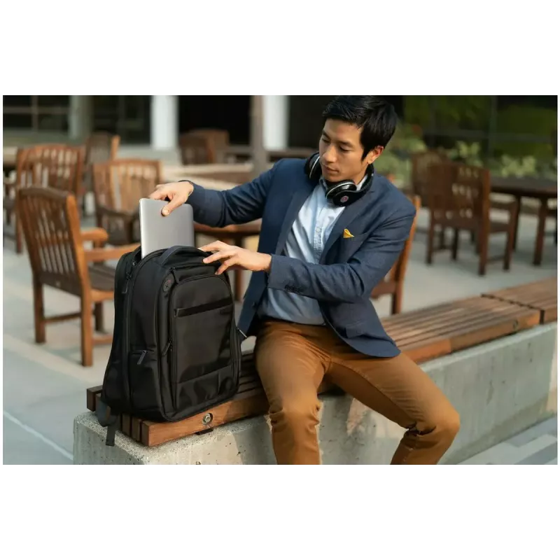 Plecak Kensington Contour 2.0 15,6 cala Business Laptop Backpack