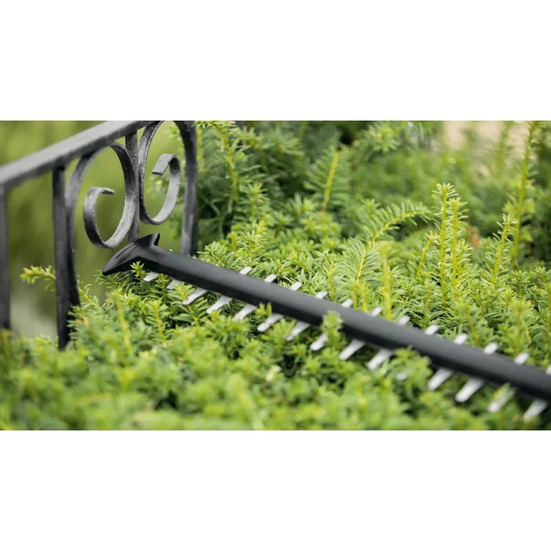 Bosch Universal HedgeCut 18V-50 Nożyce do żywopłotu pojedyncze ostrze 2,6 kg