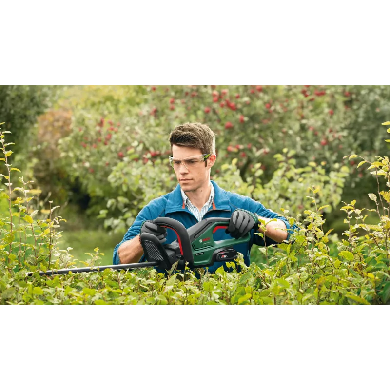 Bosch Universal HedgeCut 18V-50 Nożyce do żywopłotu pojedyncze ostrze 2,6 kg