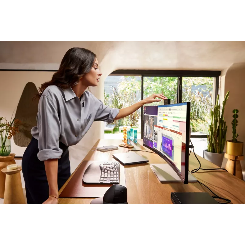 Monitor konferencyjny HP Series 7 Pro 34 cal WQHD - 734pm, 86,4 cm (34 inch), 3440 x 1440 pikseli, Wide Quad HD, LCD, 5 ms, Czarny, Srebrny