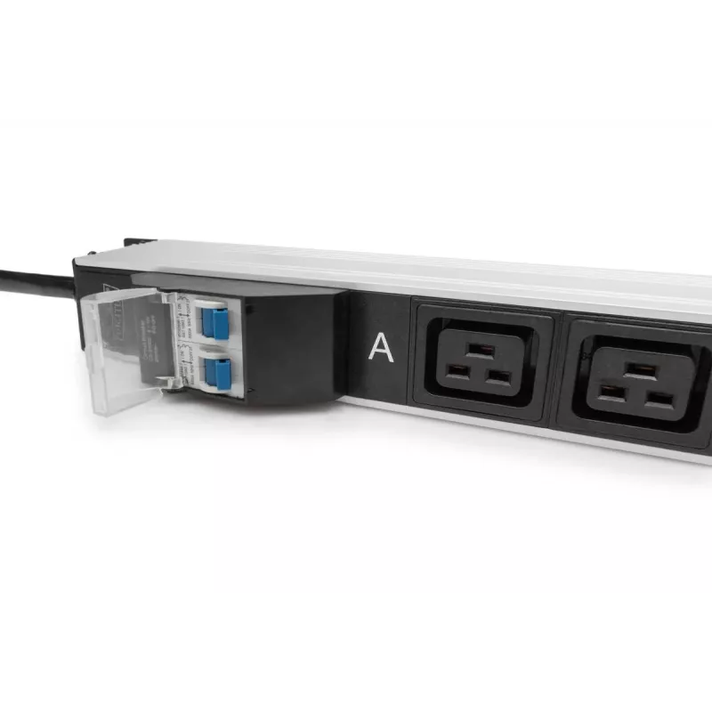 DIGITUS IT BASIC PDU. Pionowy. 32A. 24 x C13. 4 x C19