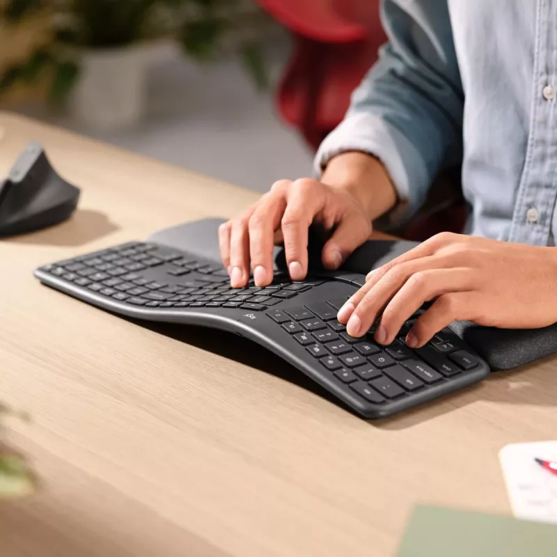 LOGITECH Ergo K860 - Bezprzewodowa dzielona klawiatura Grafit Qwerty US/międzynarodowa