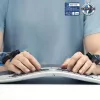 LOGITECH Ergo K860 - Bezprzewodowa dzielona klawiatura Grafit Qwerty US/międzynarodowa