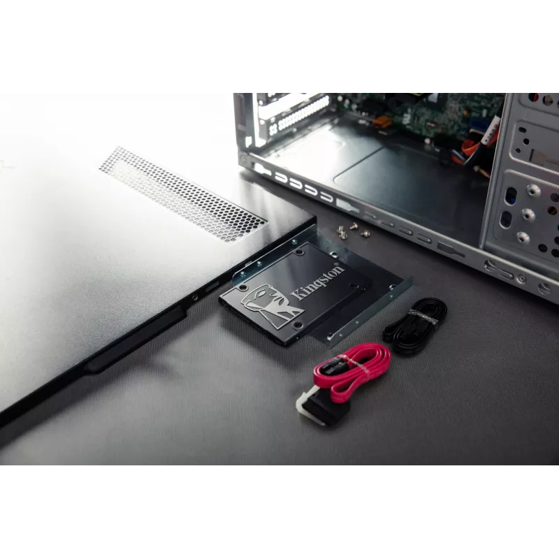 Dysk SSD Kingston Technology 2048 GB 2,5 cala SATA3 KC600