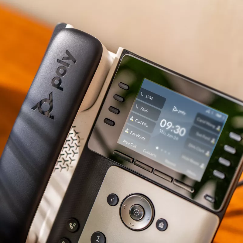 HP Poly Edge E350 IP Phone z obsługą PoE, IPS, 320 x 240 pikseli, 4:3, WPA2-Enterprise, EAP-TLS, HTTPS, ENERGY STAR, RoHS, Federal Communications Commission (FCC), CE, BSMI