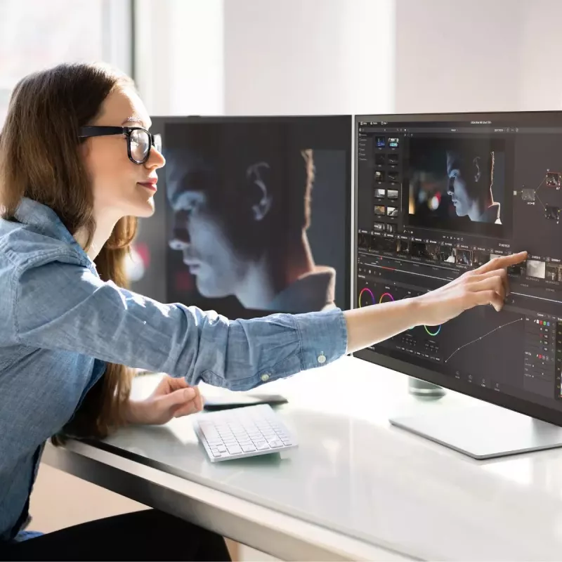 Monitor biurkowy ALOGIC - Clarity Max Touch - 32-calowy ekran dotykowy - 3840x2160 (4K UHD) z USB-C Power Delivery i kamerą internetową