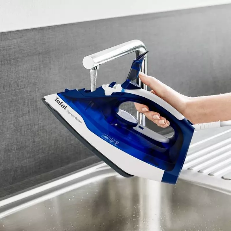Tefal FV2838 Dry & Steam iron Cerilium soleplate 2400 W niebieski, biały