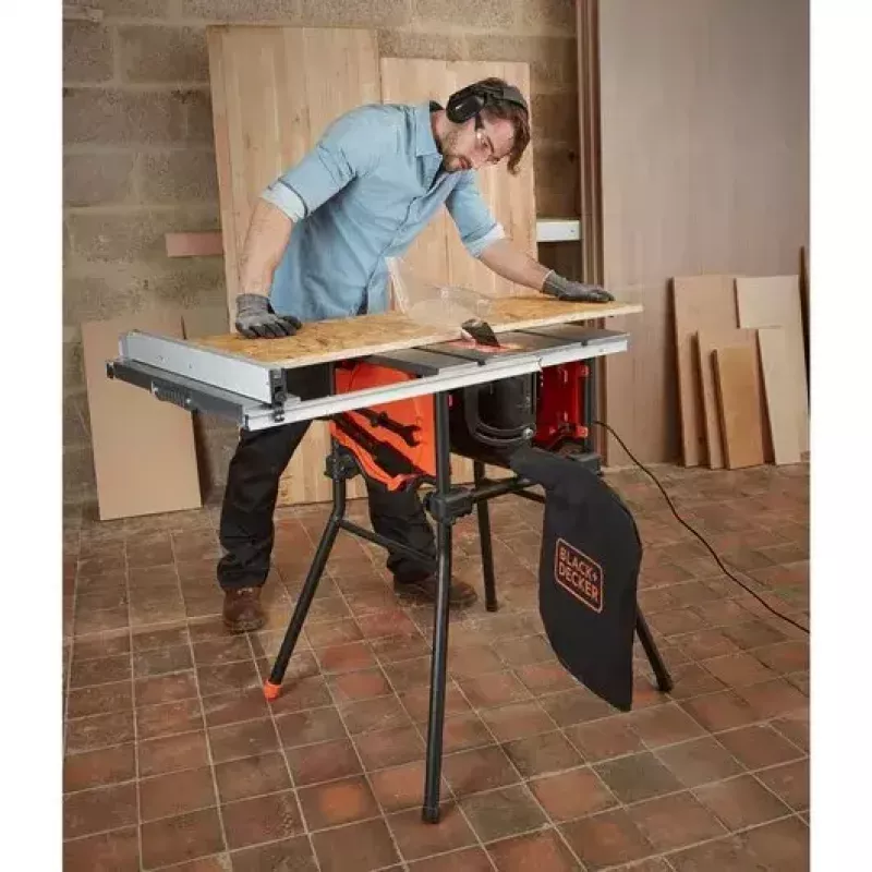 Piła stołowa Czarny & Decker BES720-QS — 1800 W, tarcza 25,4 cm, głębokość cięcia 8,5 cm, wolnostojąca, przedłużenie stołu