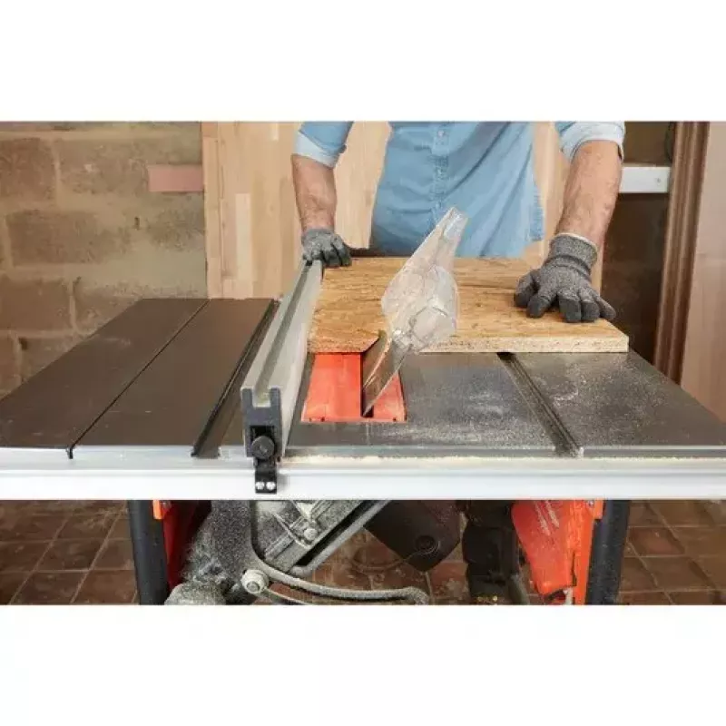 Piła stołowa Czarny & Decker BES720-QS — 1800 W, tarcza 25,4 cm, głębokość cięcia 8,5 cm, wolnostojąca, przedłużenie stołu