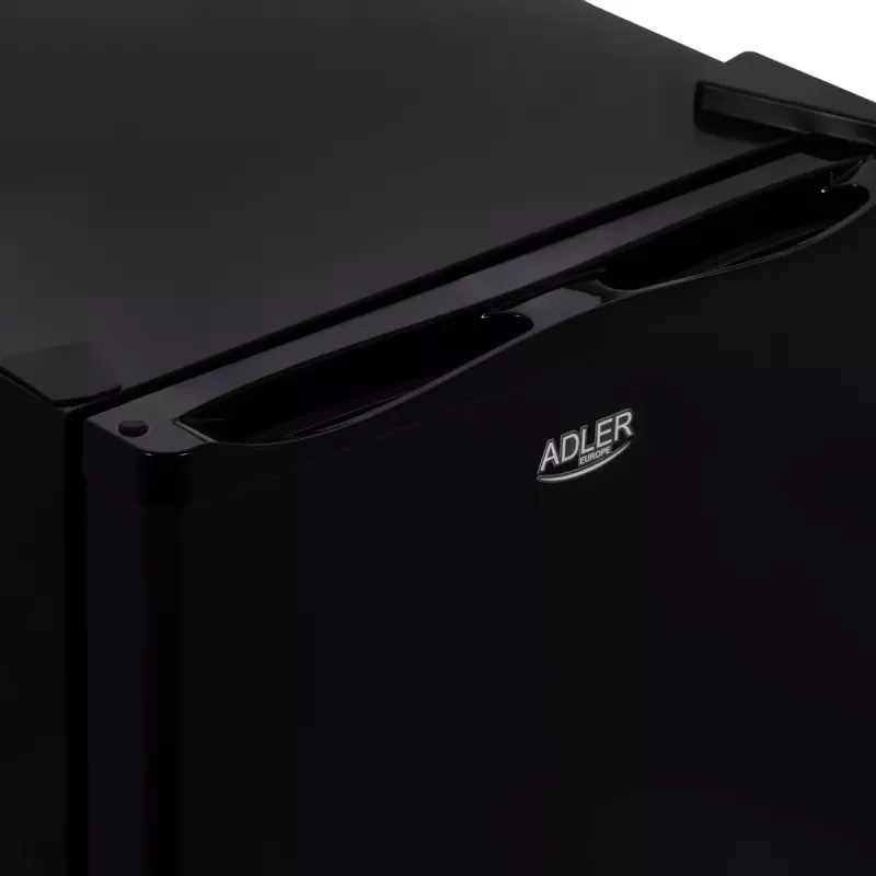 Chłodziarka termoelektryczna Adler AD 8089 28 L — przenośna czarna, 65 W, 35 dB, oświetlenie LED