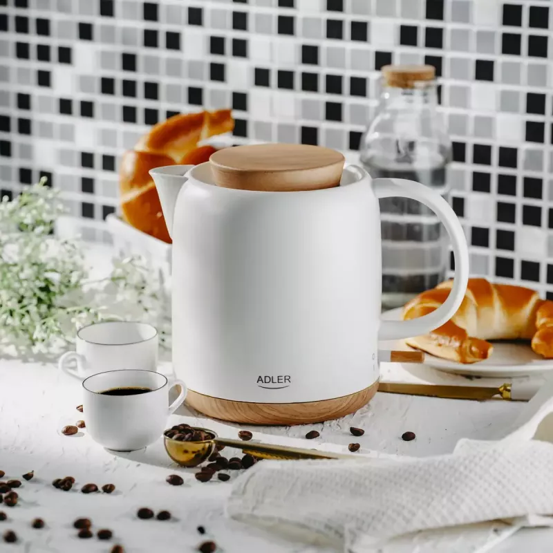 Czajnik elektryczny Adler AD 1304 — 1 l, 1200 W, obudowa ceramiczna, odchylana pokrywa, podstawa obrotowa 360°, biały