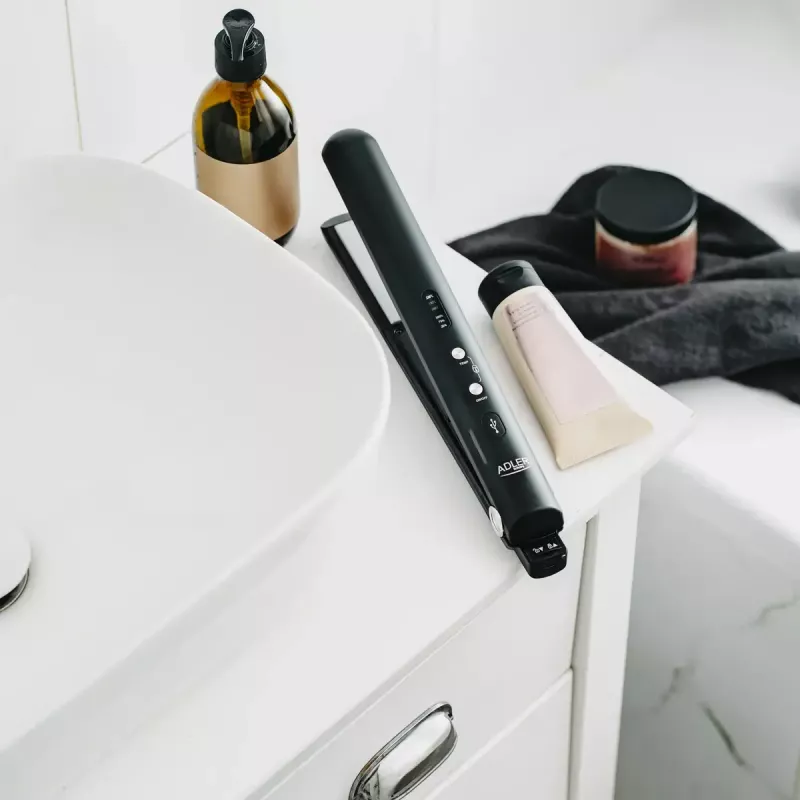 Bezprzewodowa prostownica do włosów Adler AD 2327 — ceramiczny system grzania, 160–220 °C, ładowanie USB