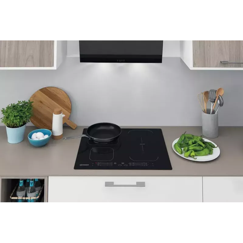 Indesit IB 65B60 NE Czarna Płyta indukcyjna do zabudowy 59 cm 4 strefy