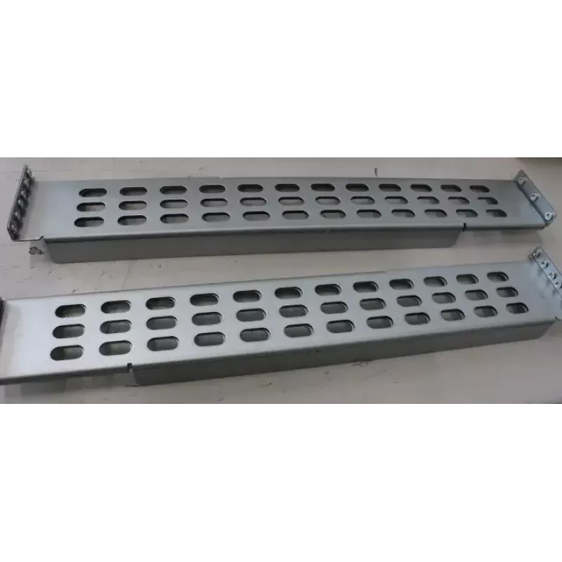 UPS Schneider Electric SMT1500RMI2UNC 1500VA Rackmount 2U z 4× gniazdami IEC C13