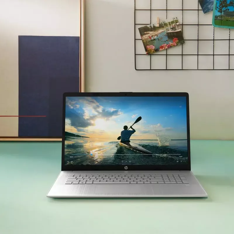 Laptop HP 17-cp3114nw 17,3 cala Ryzen 7 7730U 16GB 512GB Win11Home