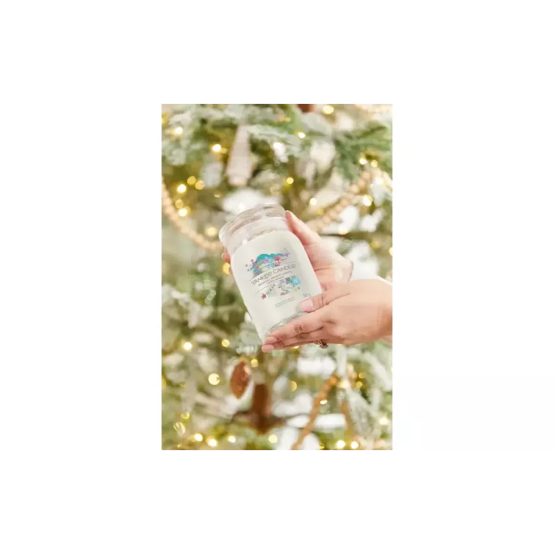Yankee Candle Signature Magical Bright Lights duża świeca w słoiku, 567 g
