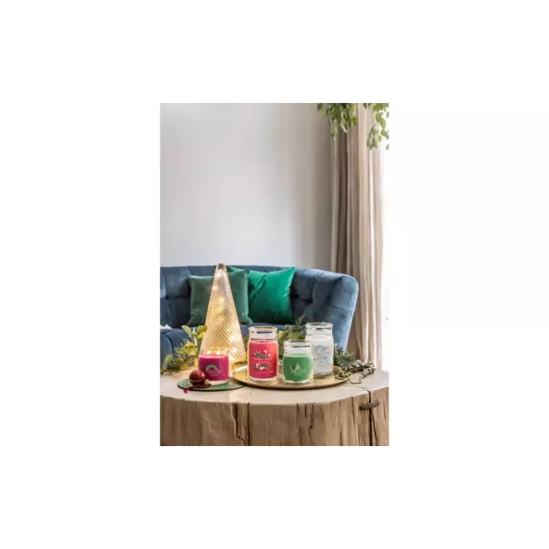 Yankee Candle Signature Magical Bright Lights duża świeca w słoiku, 567 g