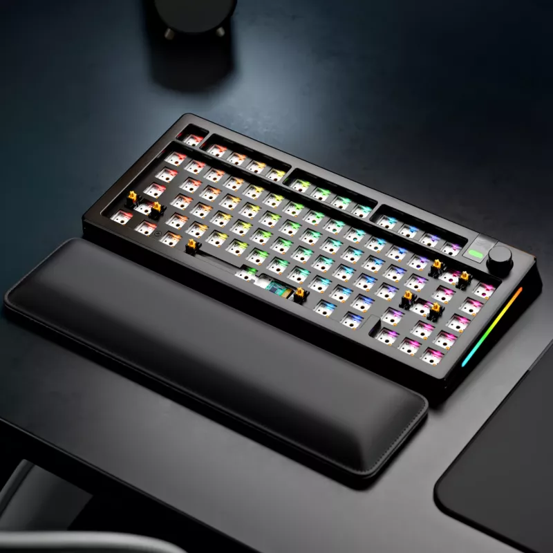 Klawiatura mechaniczna GLORIOUS GMMK 3 PRO 75% Barebones przewodowa USB, RGB, czarna, kabel 2 m