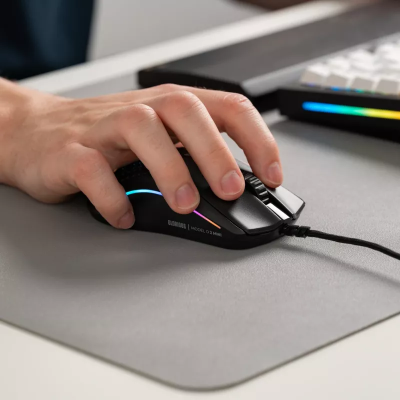 Mysz gamingowa Glorious Gaming Model O 2 Mini Gaming mysz RGB Czarny