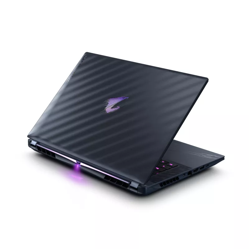 Laptop GIGABYTE AORUS MASTER 16 40.6 cal Intel Core Ultra 9 32GB 2TB NVIDIA RTX 5080 Windows 11 Pro