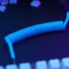 Kabel USB zwijany GLORIOUS GMMK Electric niebieski — Odłączany kabel do klawiatury, złącza kątowe