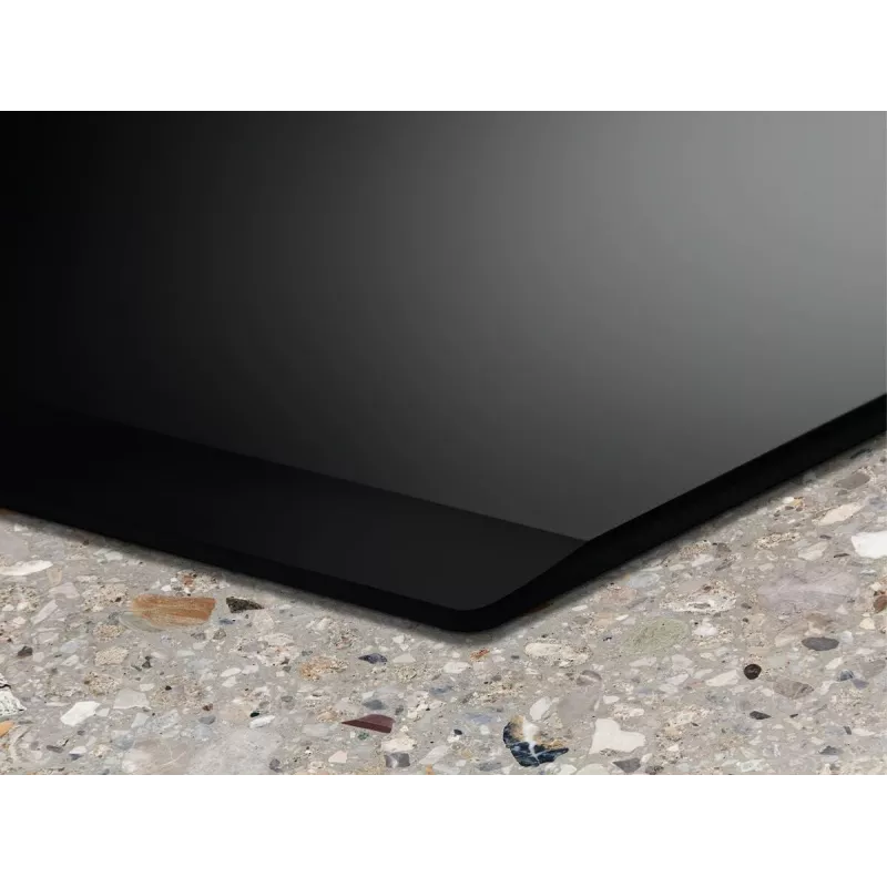 Electrolux Serie 700 EIS62453 Czarny Built-in 60 cm Zone induction hob 4 zone(s)