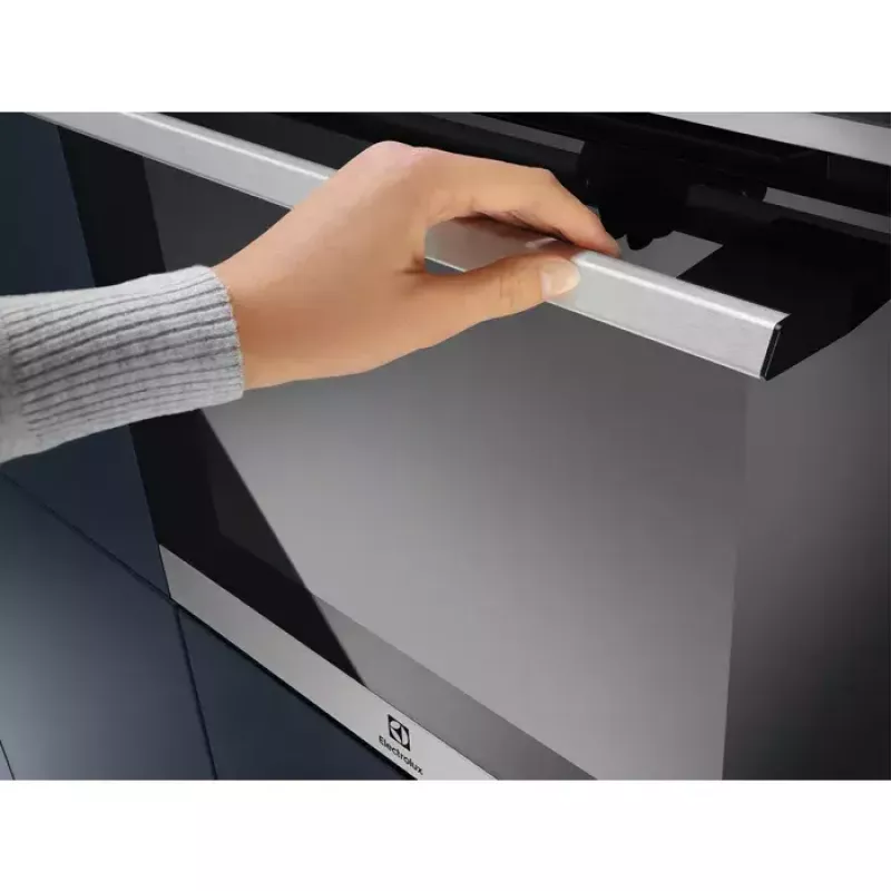 Piekarnik elektryczny do zabudowy Electrolux EOC6H76X — 72 l, termoobieg, grill, para, timer cyfrowy