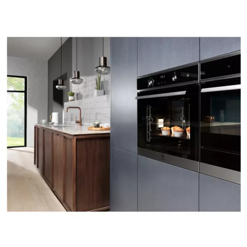Piekarnik elektryczny do zabudowy Electrolux EOD4P57H — 72 l, samoczyszczenie pirolityczne, gotowanie na parze i konwekcja, grill 2300 W, czarny