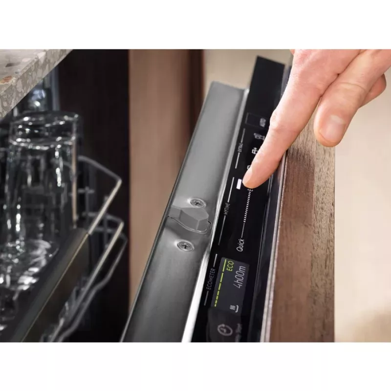 W pełni zabudowana zmywarka Electrolux QuickSelect 13 EEQ47210L — 13 kompletów, 60 cm, AirDry, 8 programów