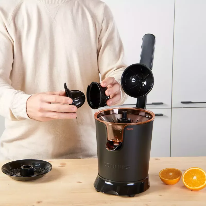 Centrifugal juicer Taurus Easy Press 600 — 600 W, 0.65 L juice container, stainless steel housing, anti-drip