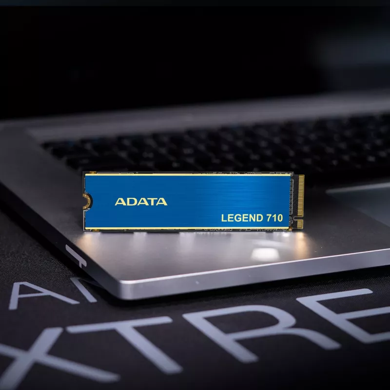 SSD M.2 ADATA LEGEND 710 1 TB PCIe 3.0 NVMe — odczyt 2400 MB/s, zapis 1800 MB/s, 3D NAND, 2280