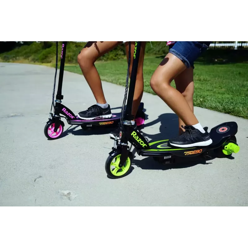 Hulajnoga elektryczna Razor Power Core E90 — akumulator kwasowo-ołowiowy 12 V, prędkość maks. 16 km/h, rama stalowa, koła pełne, obciążenie do 54 kg