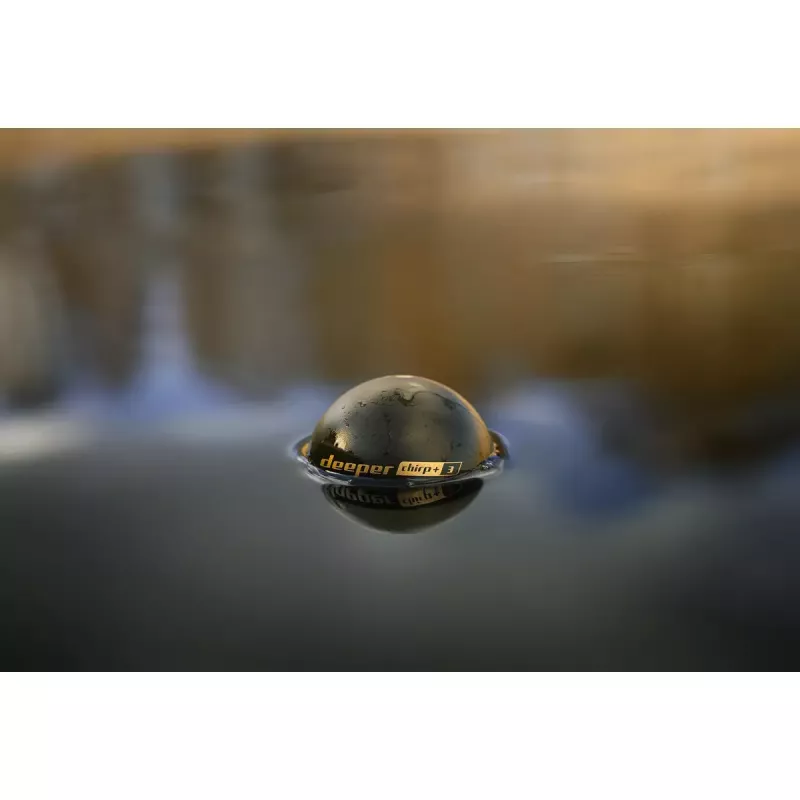 Przenośny echosonda deeper Smart Sonar CHIRP+3 Wi‑Fi — zarzucany echosonda bezprzewodowy, maks. głębokość 100 m, kąty stożka 47°/20°/7°, Wi‑Fi, GPS/GLONASS