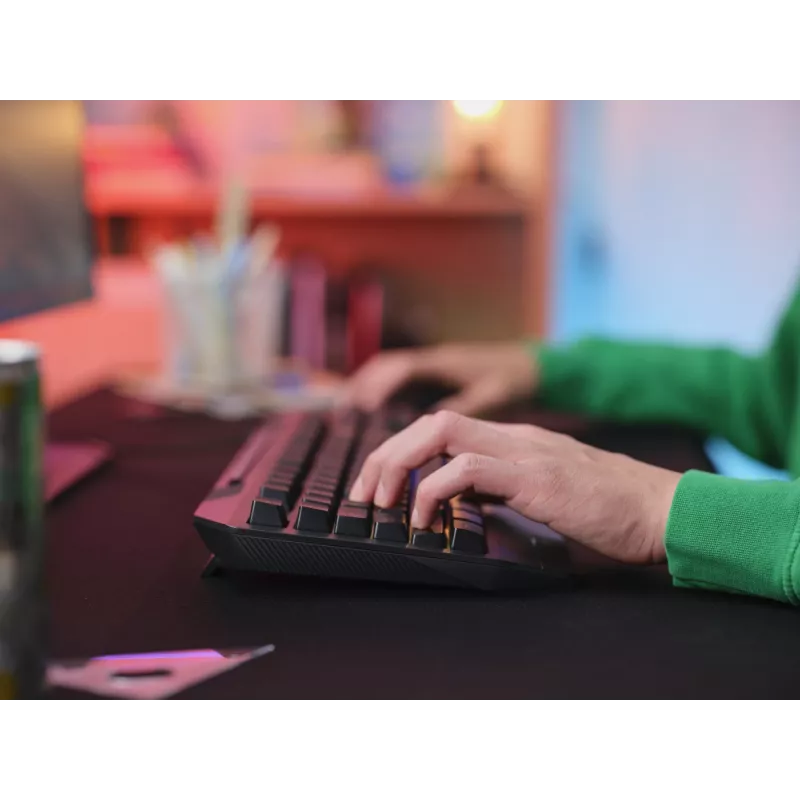Przewodowa klawiatura gamingowa TRUST GXT 836 Evocx USB QWERTY US English, podświetlenie RGB, podpórka pod nadgarstki, 114 klawiszy, układ 110%