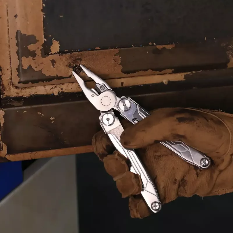 Multitool Nextool Flagship Captain NE20214 — kompaktowy ze stali nierdzewnej