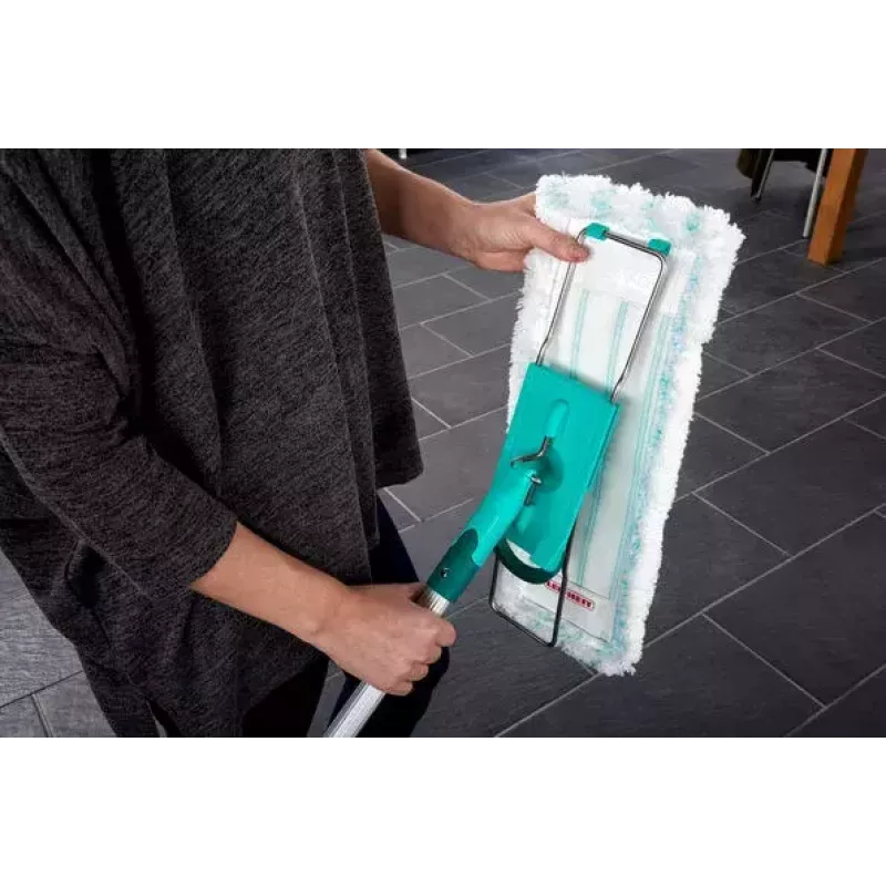 Mop Leifheit 55045 Wet Microfiber — płaski mop na mokro z głowicą z mikrofibry do mycia podłóg