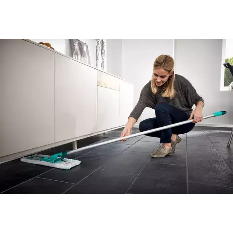 Mop Leifheit 55045 Wet Microfiber — płaski mop na mokro z głowicą z mikrofibry do mycia podłóg