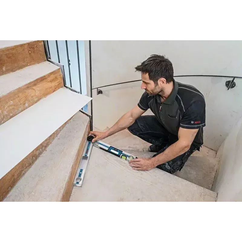 Bosch GAM 220 Professional cyfrowy miernik kątów 0 - 220°