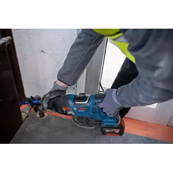 Piła szablasta Bosch GSA 185-LI Brushless 2900 spm Czarna