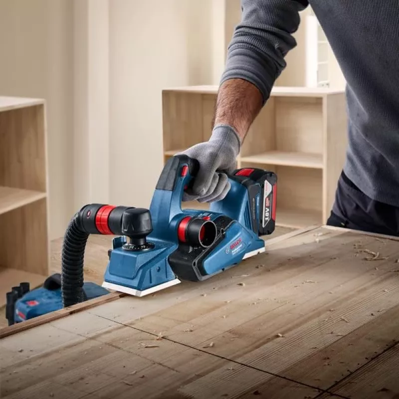 Bosch GHO 185-LI Czarny, Niebieski 14000 RPM