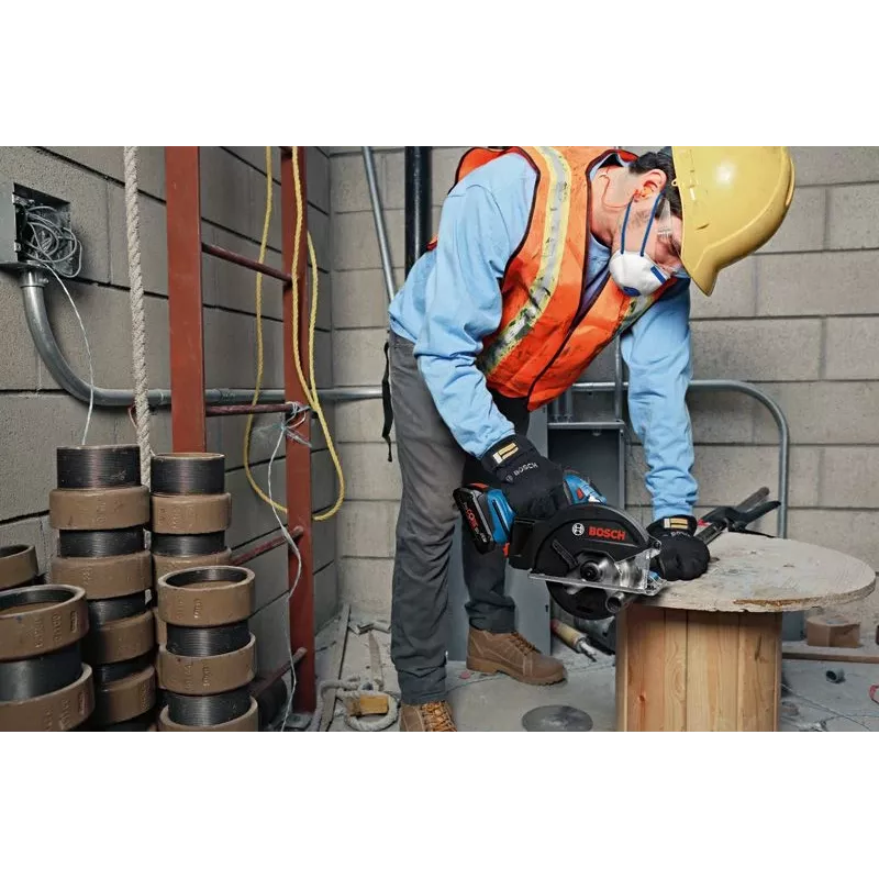 “Bosch Combi-kit 4 narzędzia 18V bateria”